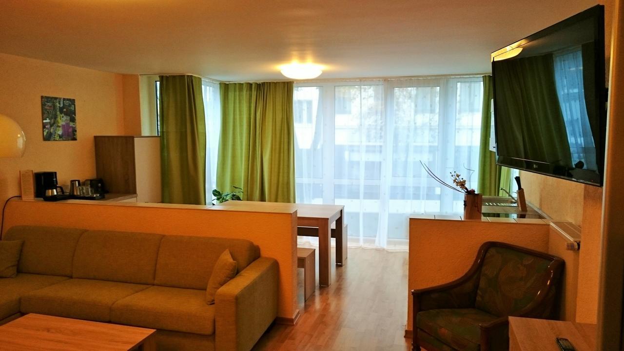圣彼得堡公寓酒店 杜塞尔多夫 客房 照片